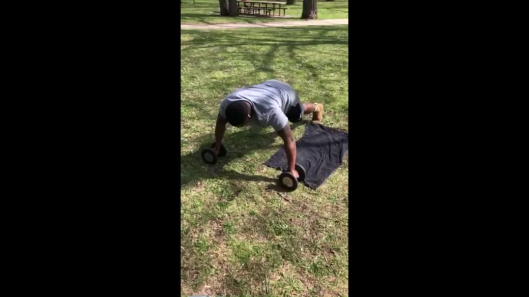 Dre and dumb bell push-ups